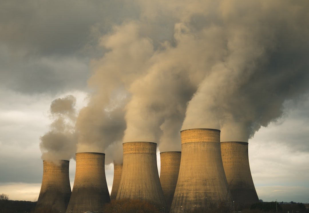 Cooling towers at Ratcliffe-on-Soar power station in the UK, shown as an illustrative stock photograph.