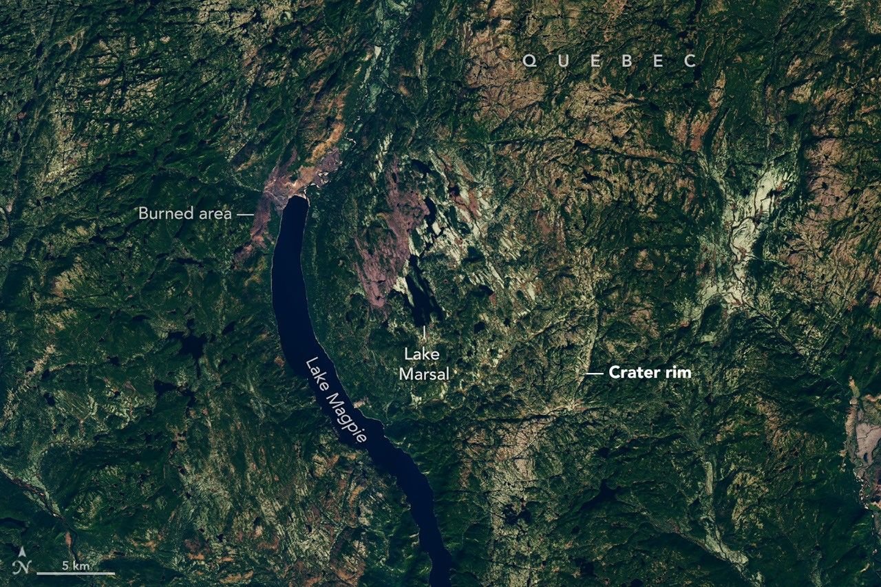 Landsat 8 satellite image of the Uhackatik impact structure with Lake Marsal near its centre