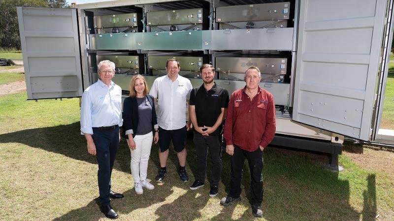 Australia’s New Grid Battery Gives Solar Power a Longer Shift